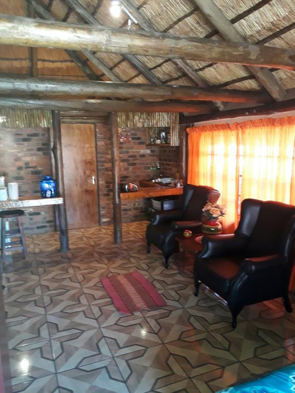 Pride Rock Accommodation Middelburg  Buitenkant foto