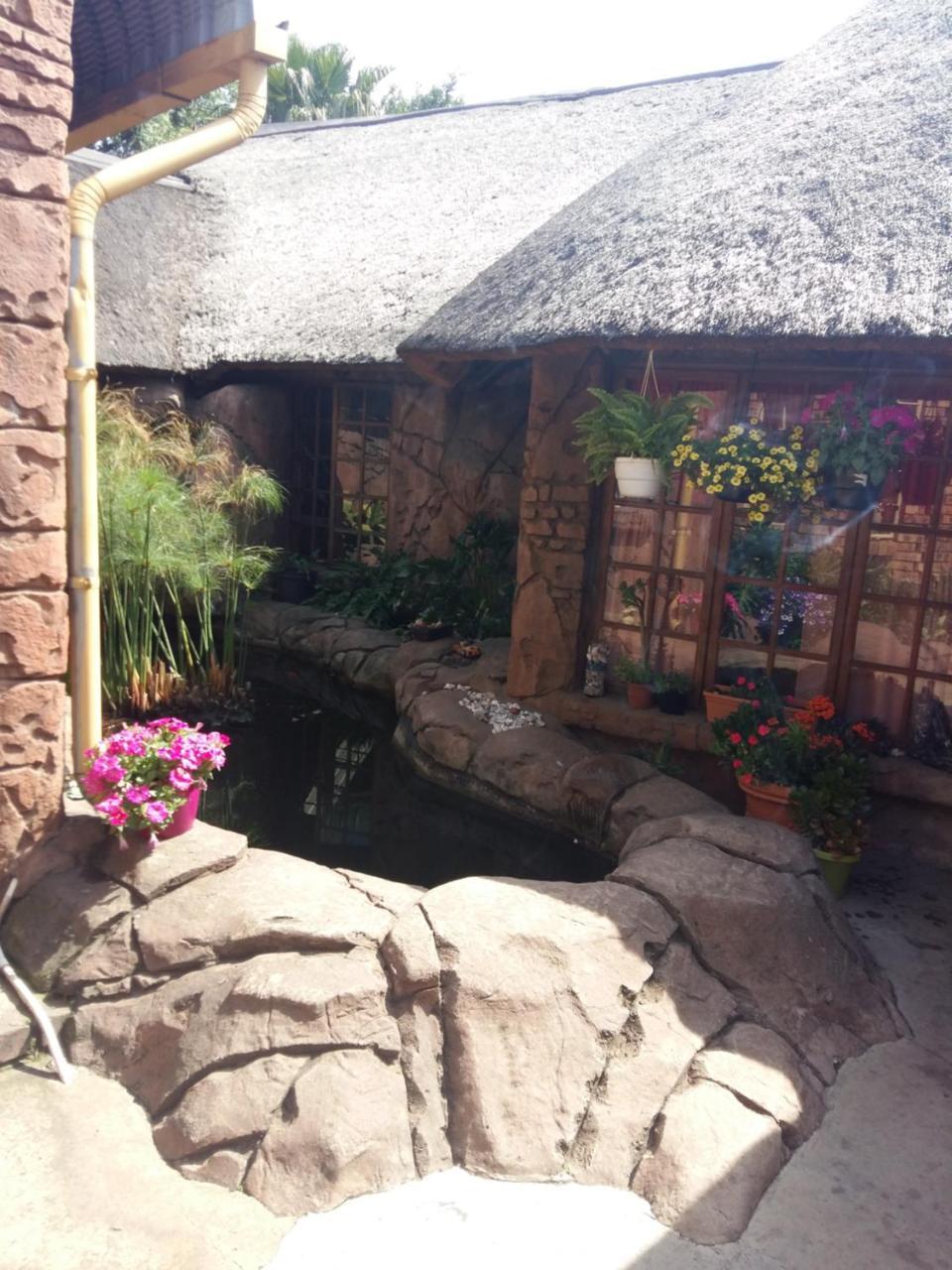 Pride Rock Accommodation Middelburg  Buitenkant foto